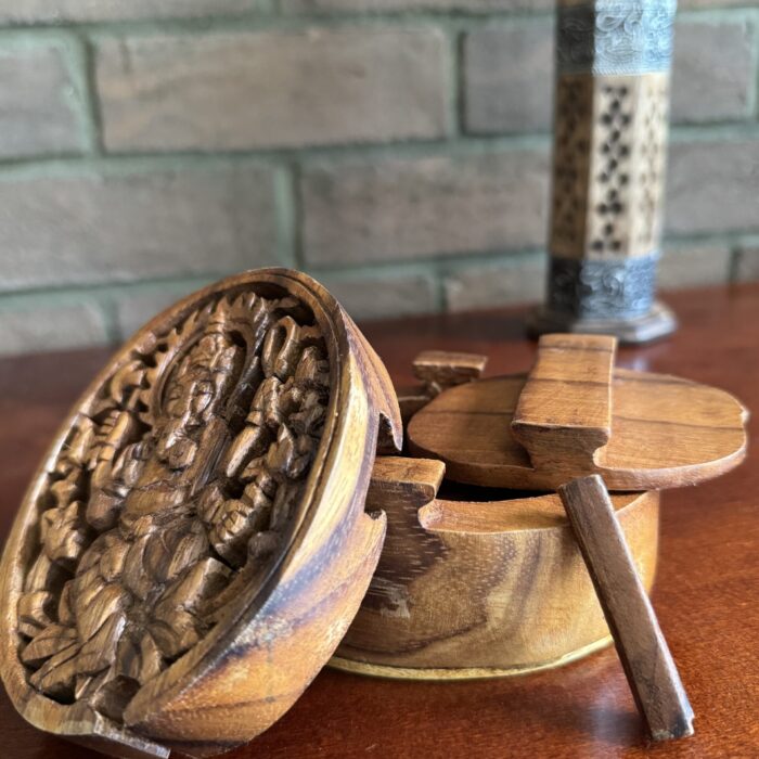 Paslapciu dez 4 Paslapciu dez 4